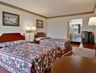 Rodeway Inn Concord Extérieur photo
